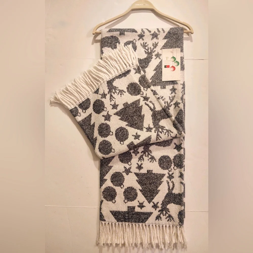 🎁Texteis Penedo Holiday Throw Blanket - Iced Charcoal